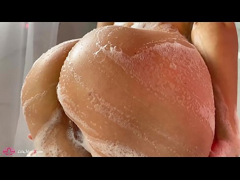 ❤️ Morena se masturba el coño con un vibrador hasta alcanzar un intenso orgasmo en la ducha ❌ Video de sexo en es.trysex.ru ❌️